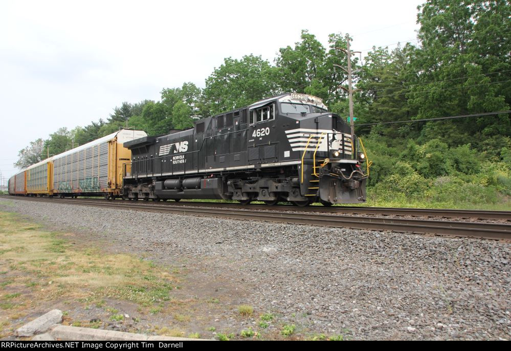 NS 4620 leads 18N